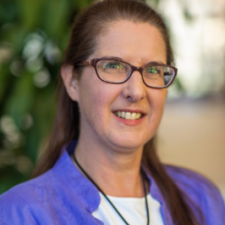 Renee Kivikko Headshot